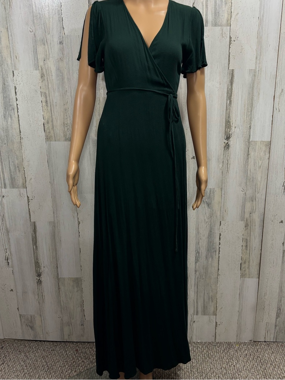 Velvi Kari Dark Green Crinkle Wrap Maxi Dress